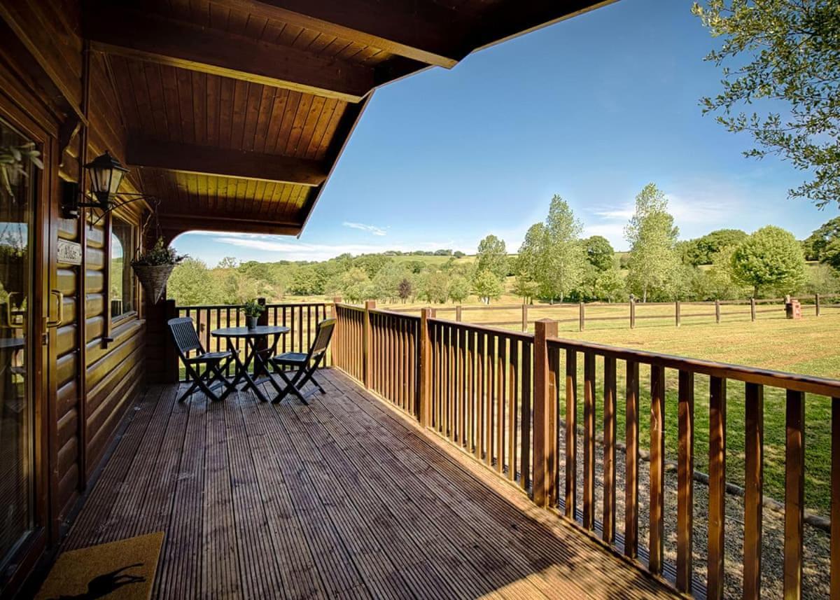 Fingle Glen Lodges Whitestone Exterior photo