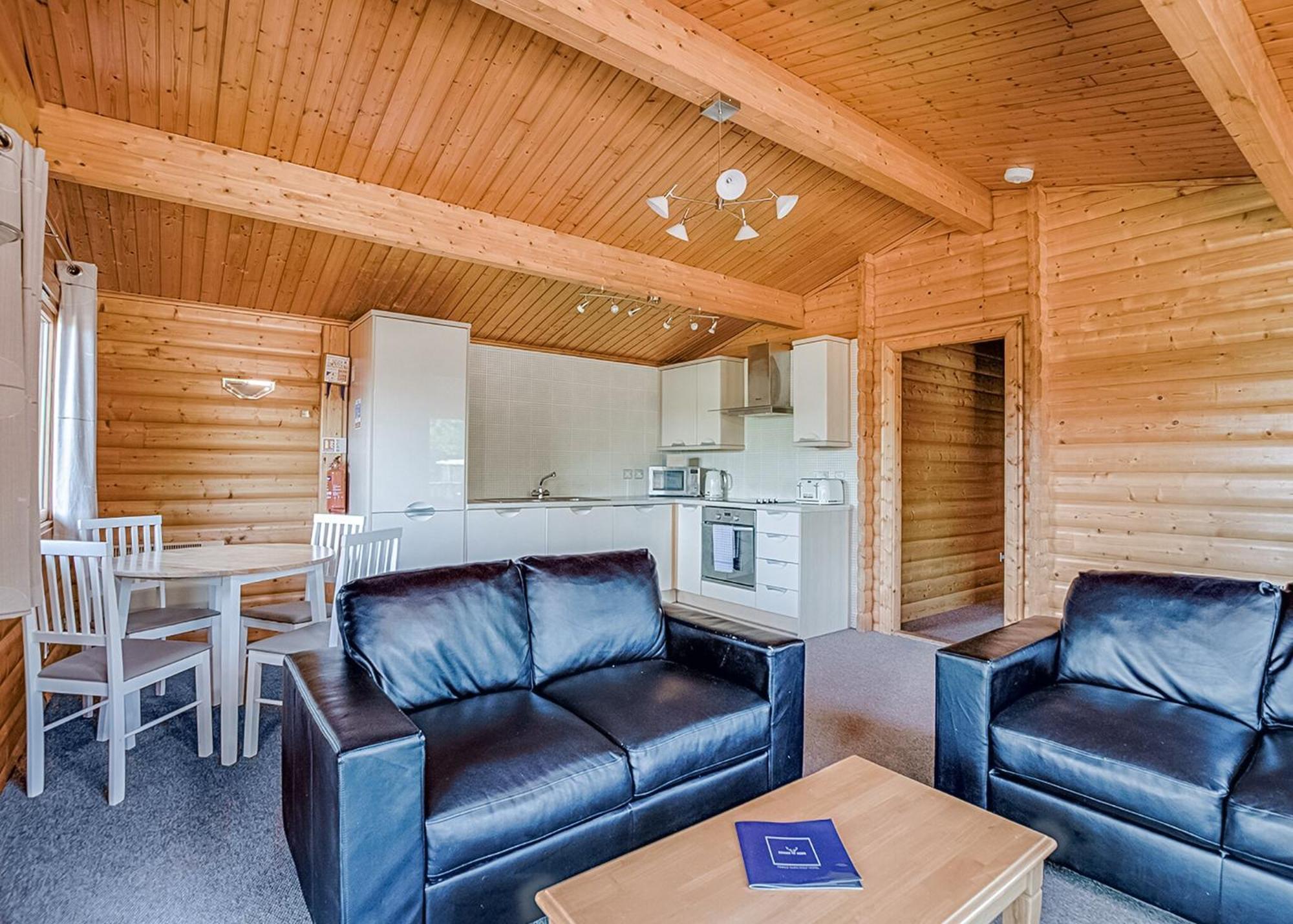 Fingle Glen Lodges Whitestone Room photo